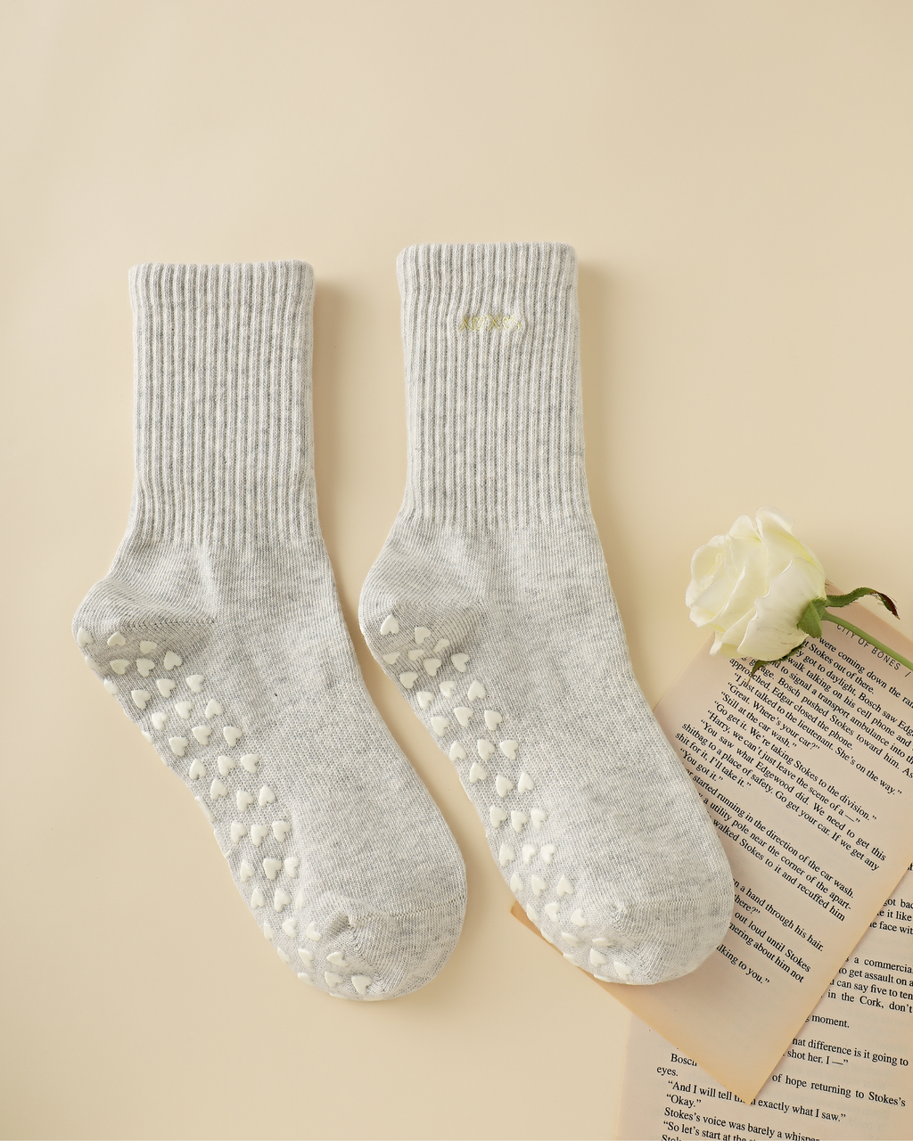 XOXO, Crew Grip Socks in Stone Grey