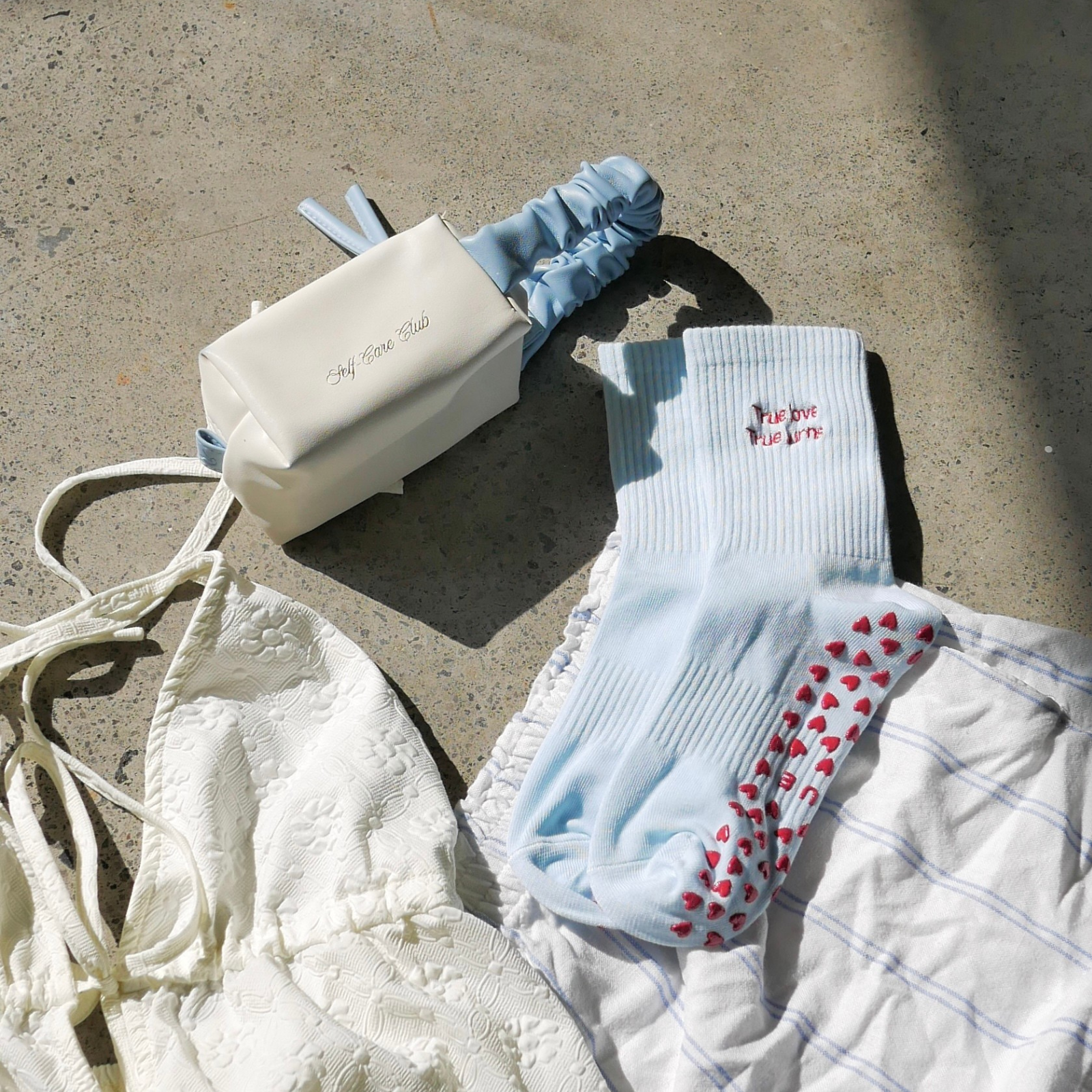 Anywhere Self-Care Pouch in Sky Blue
